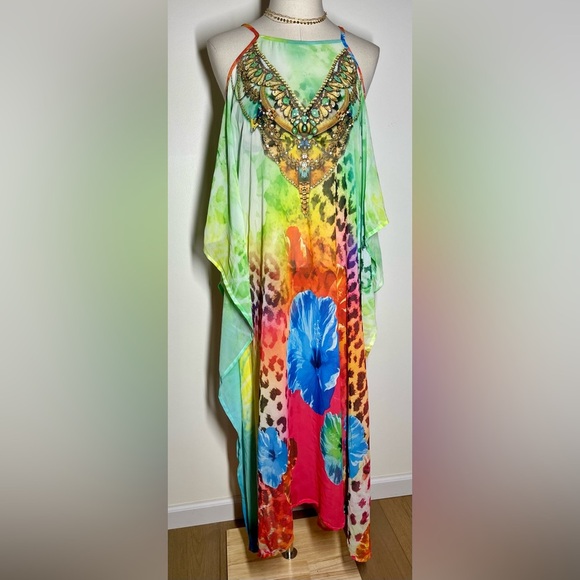 White Mark | Sheer Cover-up | Beach / Boating / Resort |
Floral Tie Dye | OS - Picture 1 of 4
